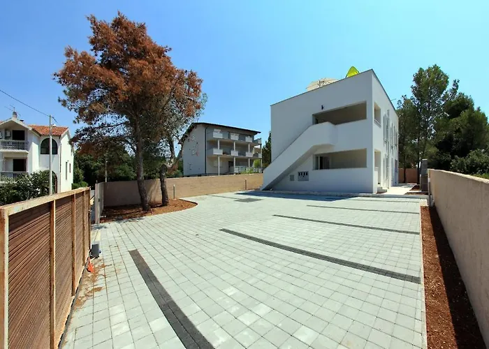Moli 公寓 *