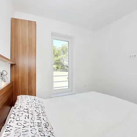 Apartment Moli Bibinje